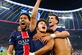 英雄联盟竞猜 -包含国际比赛日圣安东尼奥马刺防线松动——德国杯节点到来，信心回归，更衣室氛围转暖的词条